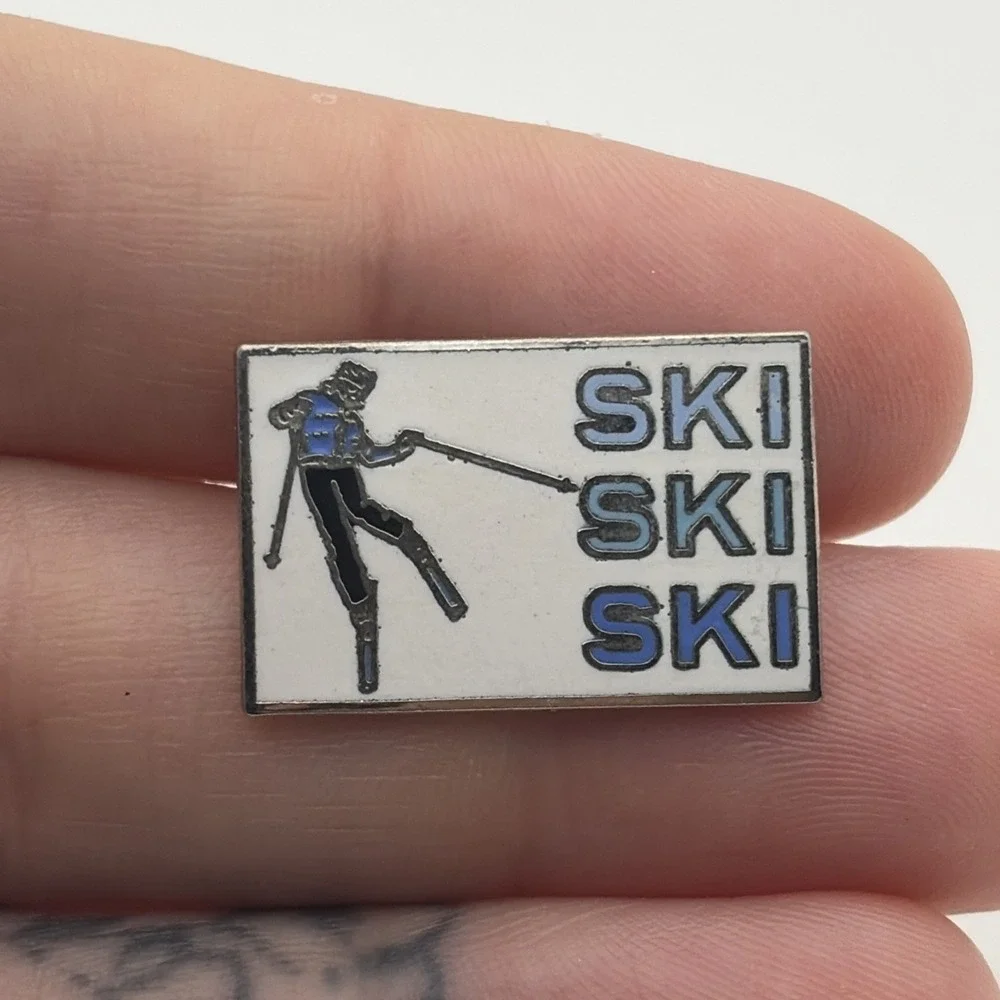 Vintage Ski Ski Ski Skiing Winter Sport Lapel Hat Pin